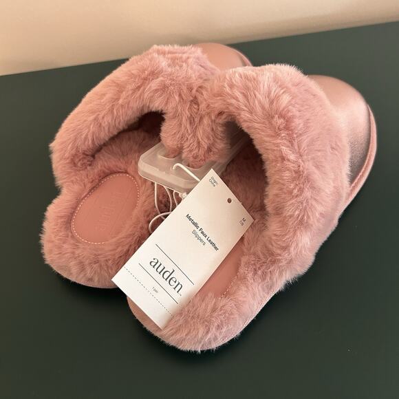 Auden Pink Metallic Faux Fur Slippers Women’s 7/8 Christmas Glam Feminine - Picture 3 of 4
